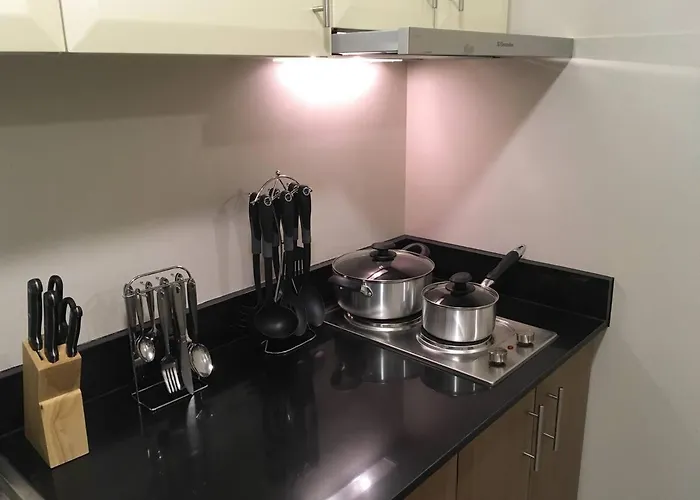 2 Bedroom Near Naia 3 Pasay Apartment *